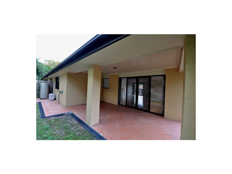 3/9 Pamela Place, Kenmore QLD 4069