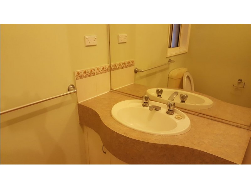 10 Alcheringa  Place, Robertson QLD 4109