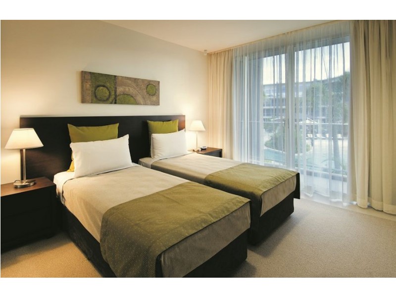 2 Activa Way, Hope Island QLD 4212