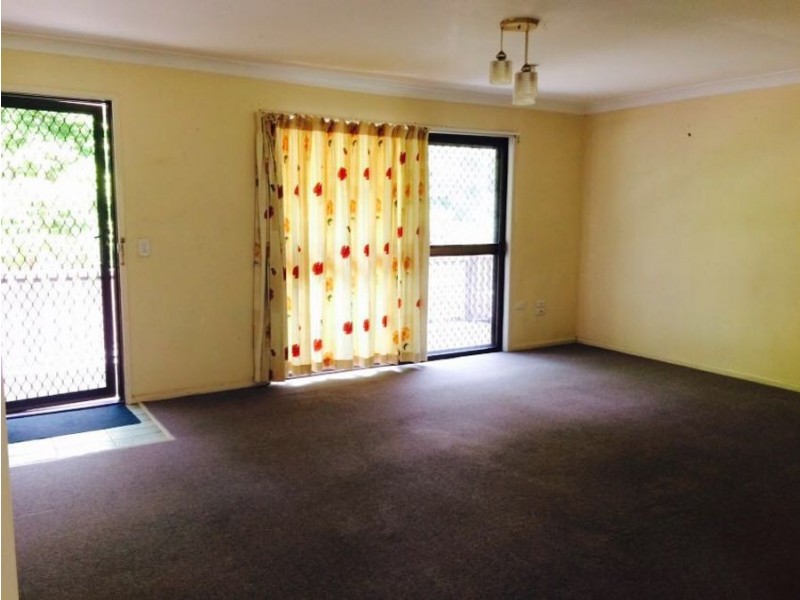 51 Bedivere Street, Carindale QLD 4152