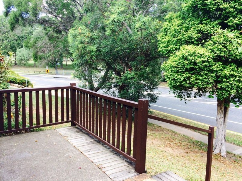 51 Bedivere Street, Carindale QLD 4152