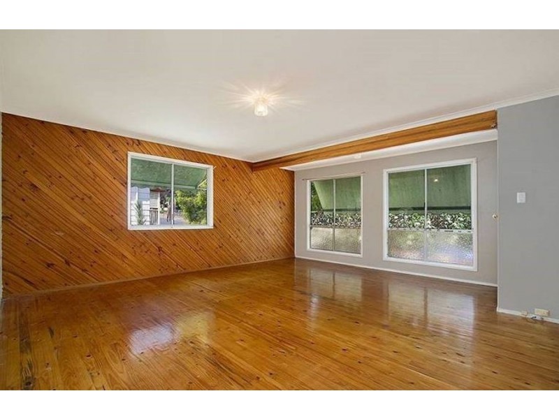 8. Dol St, Woodridge QLD 4114