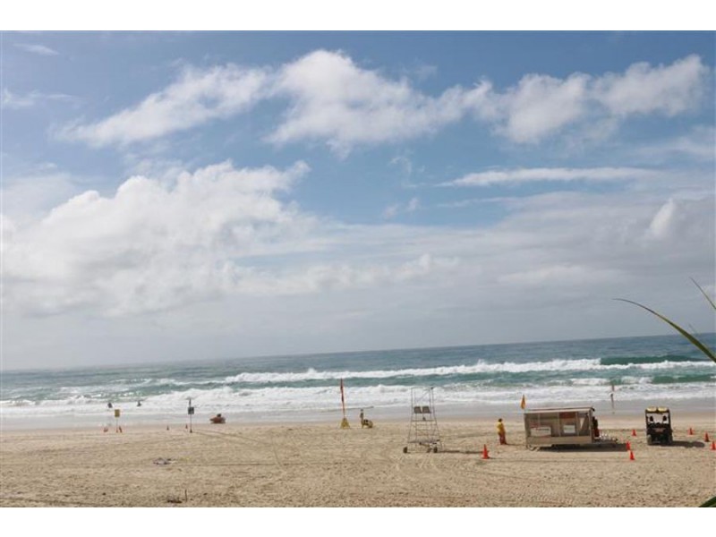 u182 7 Redondo Av, Miami QLD 4220