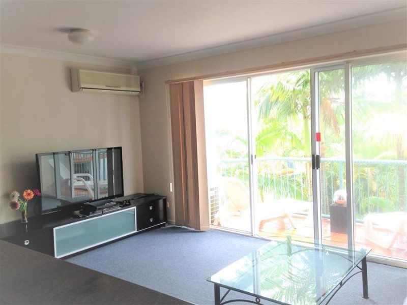 u182 7 Redondo Av, Miami QLD 4220