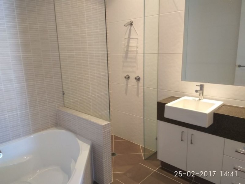 219. STANHILL DRIVE, Surfers Paradise QLD 4217