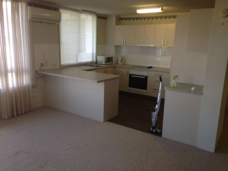 77 Brighton Parade, Southport QLD 4215