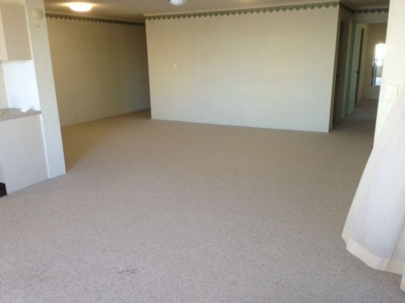 77 Brighton Parade, Southport QLD 4215