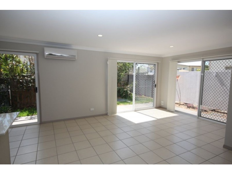 1/19 Gumtree Crescent, Upper Coomera QLD 4209