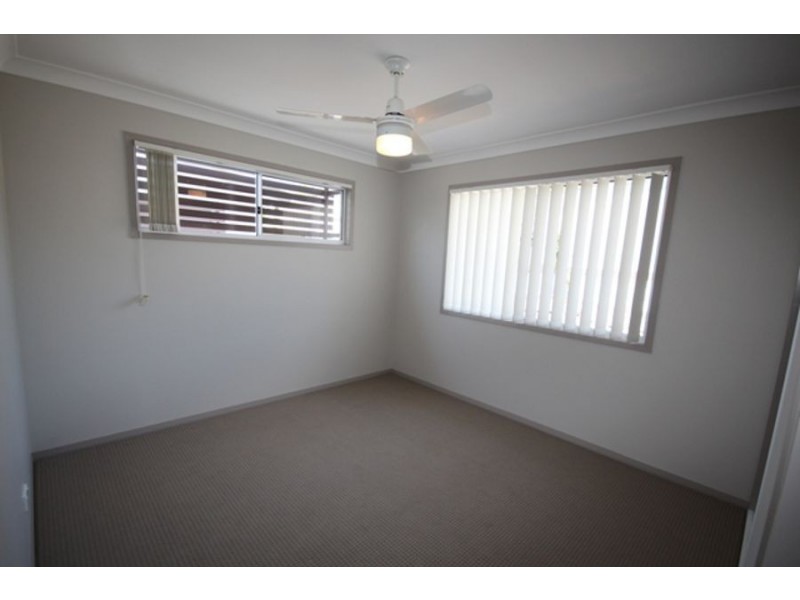 1/19 Gumtree Crescent, Upper Coomera QLD 4209
