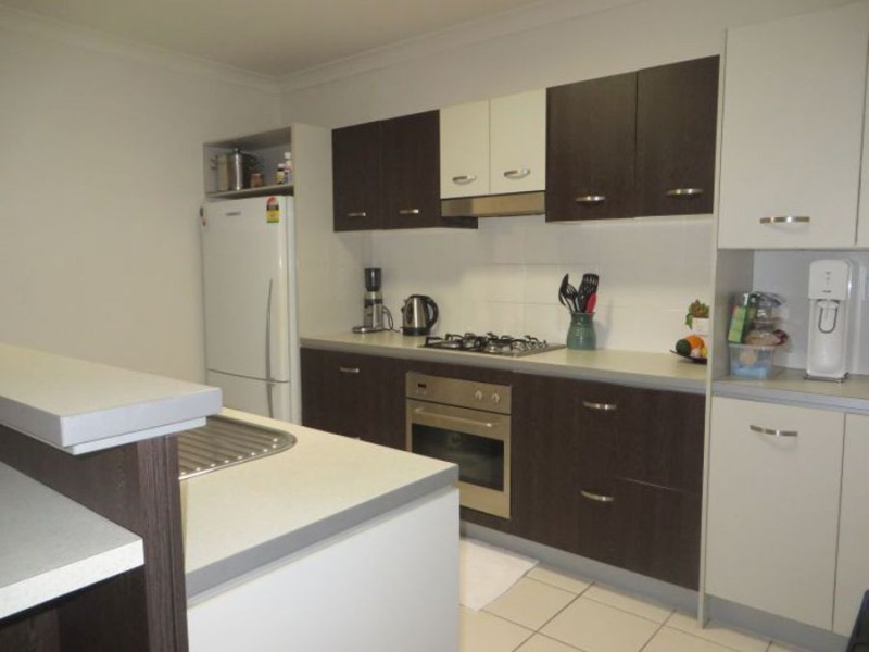 7/7 Greenway Cct, Mount Ommaney QLD 4074