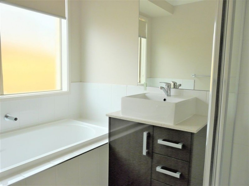 Lot 19 JOHNSTONE PLACE, Riverview QLD 4303