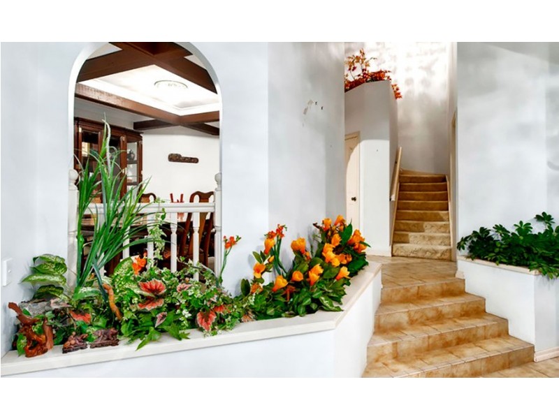 235 MOUNT OMMANEY DRIVE, Mount Ommaney QLD 4074