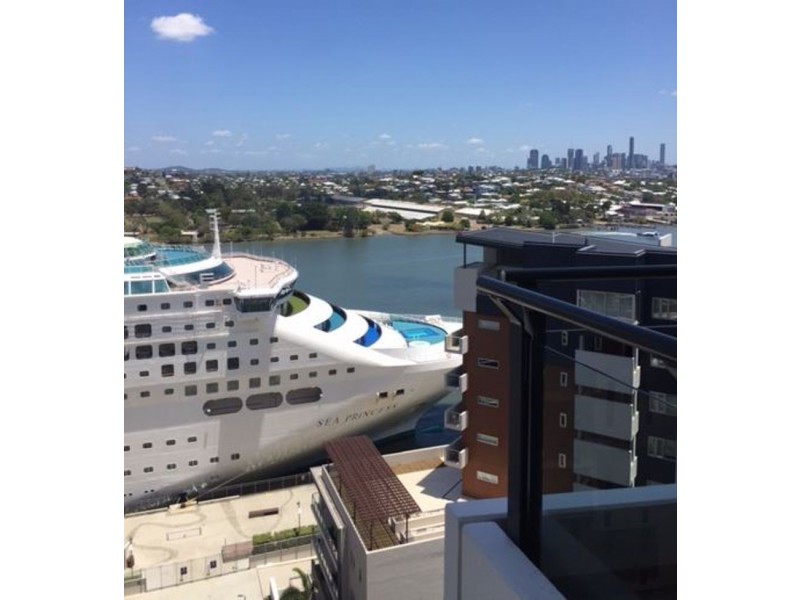 P-070 37B Harbour Road, Hamilton QLD 4007