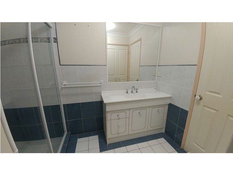 580 Seventeen Mile Rocks Road, Sinnamon Park QLD 4073