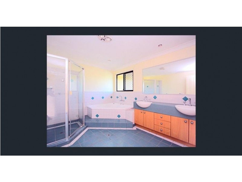 3 Aldford Street, Carindale QLD 4152