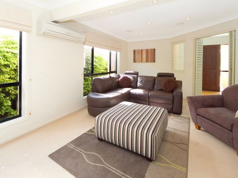 3 Aldford Street, Carindale QLD 4152