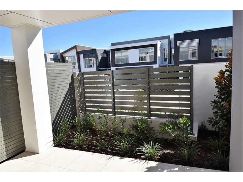 20 Evergreen View, Robina QLD 4226