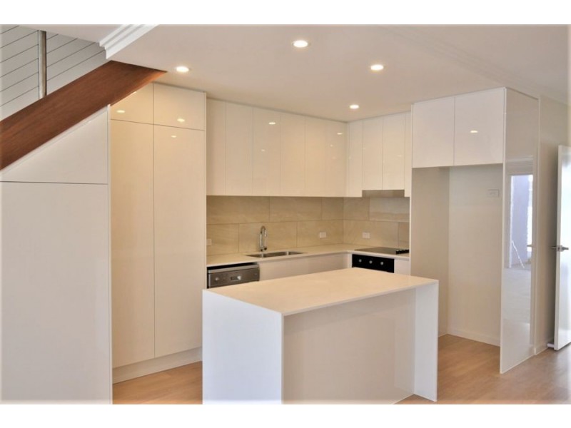 20 Evergreen View, Robina QLD 4226