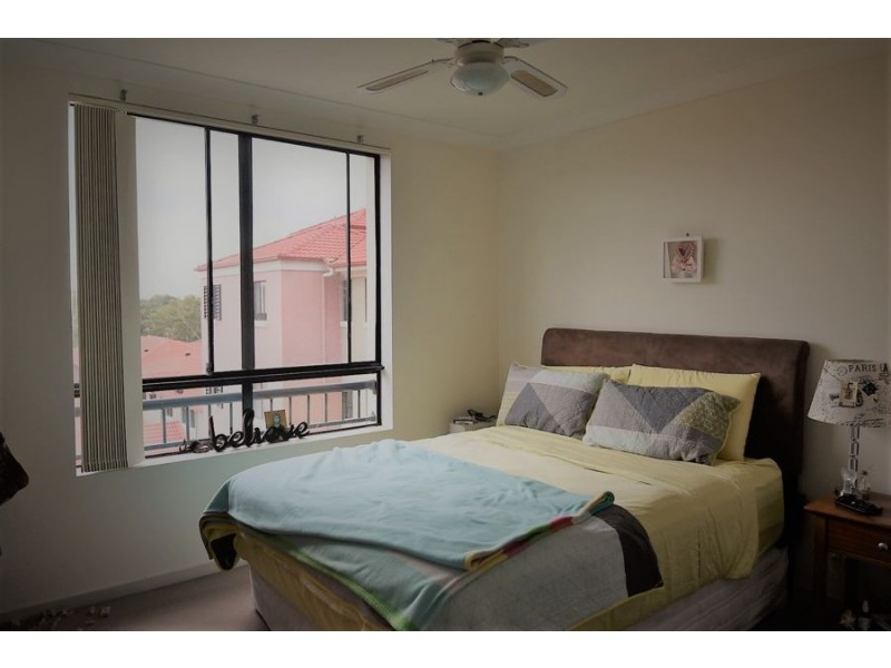 39/2 Geraldton Drive, Varsity Lakes QLD 4227