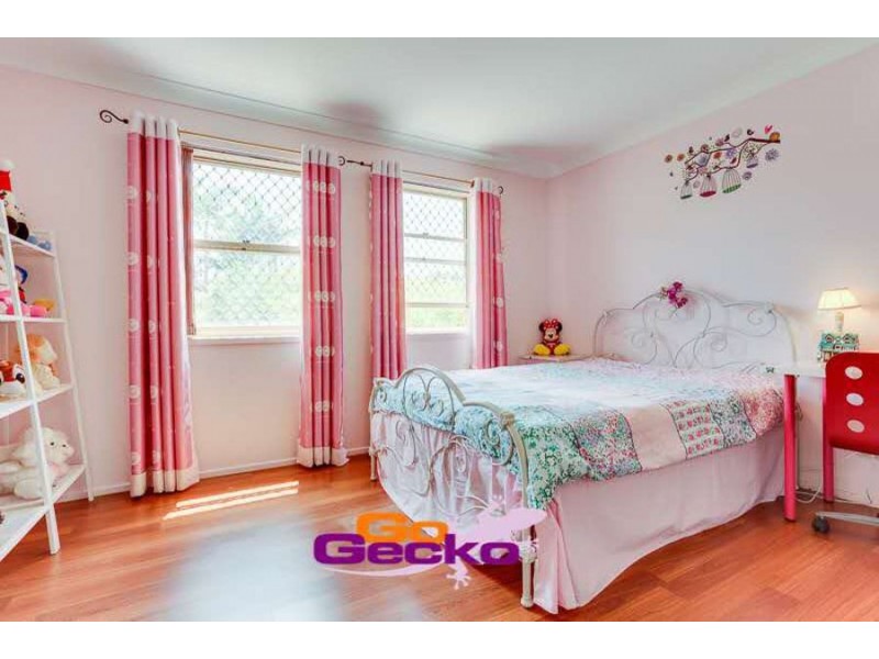 33 Palatine Street, Calamvale QLD 4116