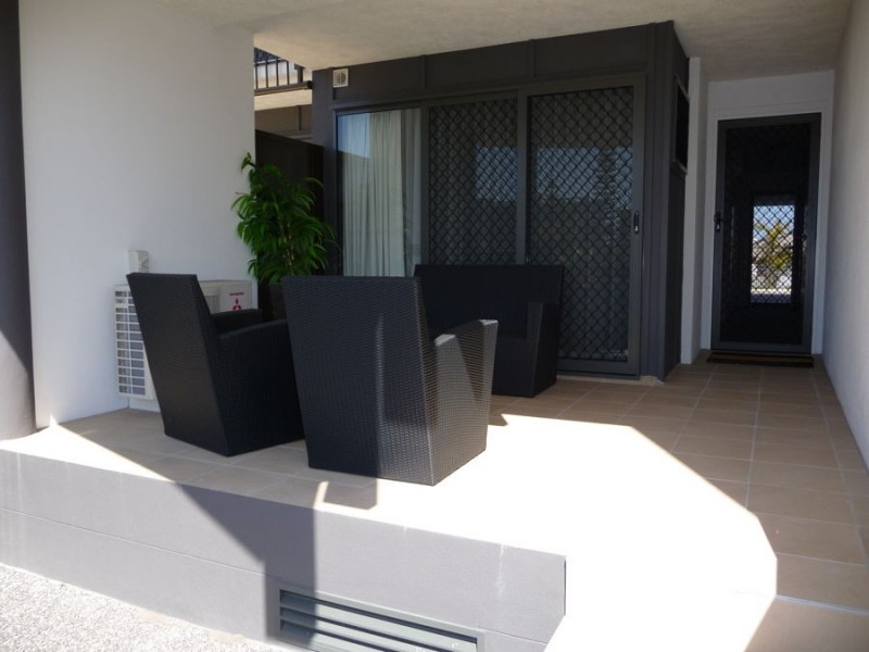 22/10 Grand Pde, Kawana Island QLD 4575