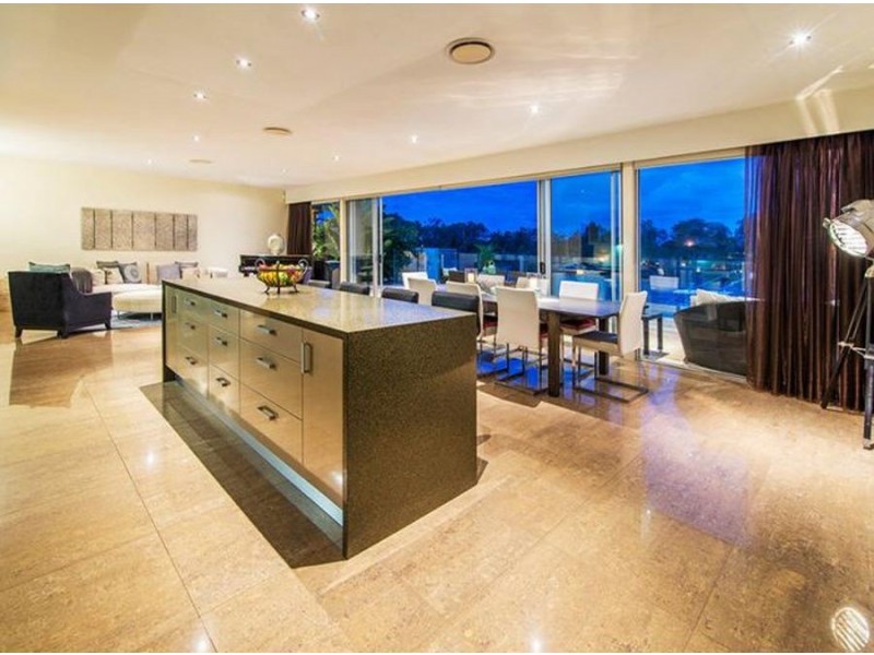 219 Stanhill Drive, Surfers Paradise QLD 4217