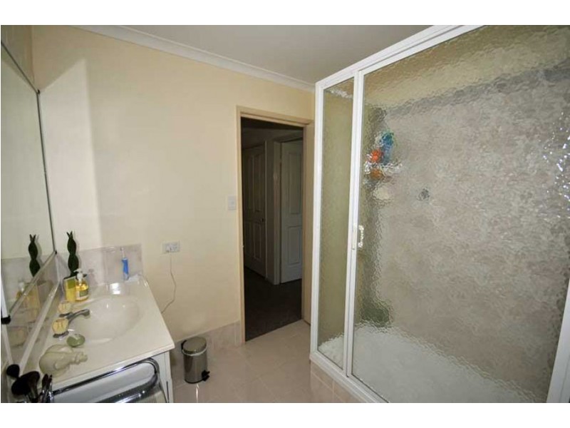 99; Barbaralla Drive, Springwood QLD 4127