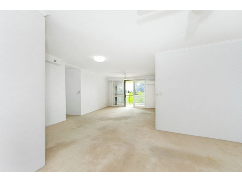 9 29-39 Woodroffe Ave, Main Beach QLD 4217