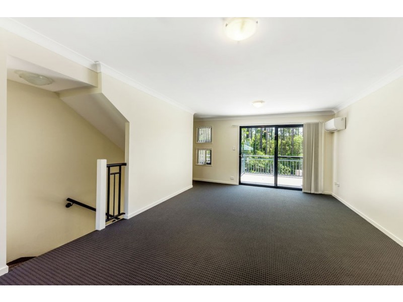 3/18 Geraldton Drive, Varsity Lakes QLD 4227