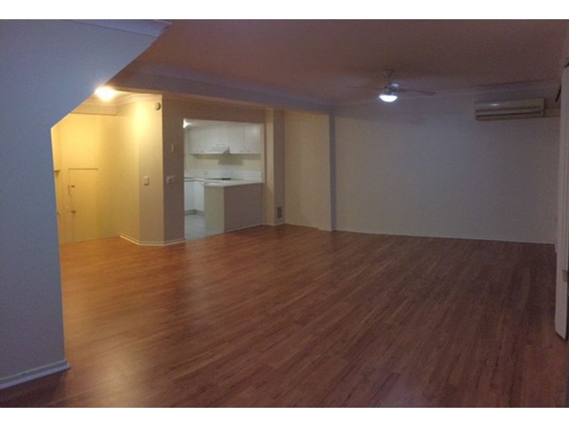 5/3 Arundel Dr, Arundel QLD 4214