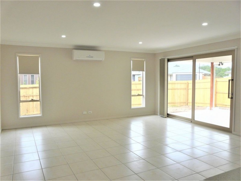 19 JOHNSTONE PLACE, Riverview QLD 4303