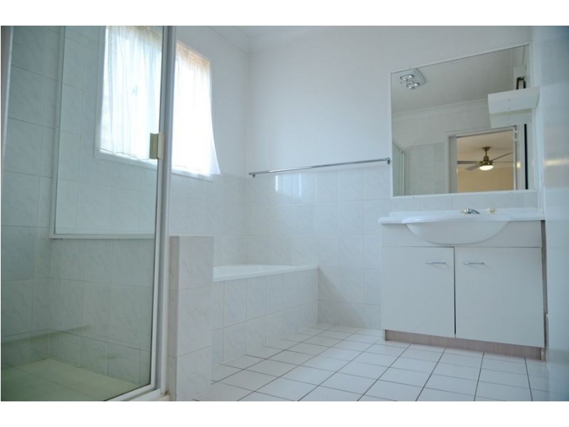 LMR/9 Bayside Court, Thorneside QLD 4158