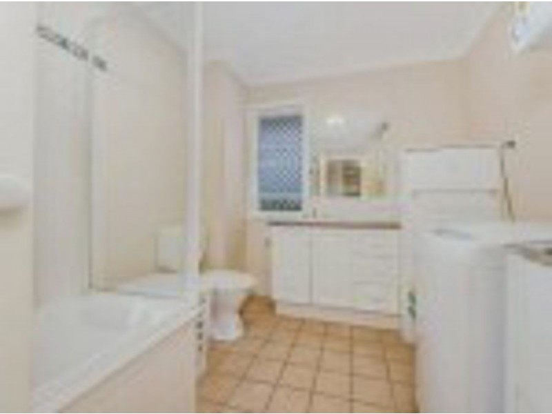 36/20 Sykes Court, Southport QLD 4215