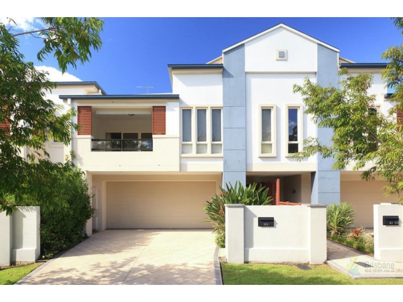 23 Greenway Cct, Mount Ommaney QLD 4074