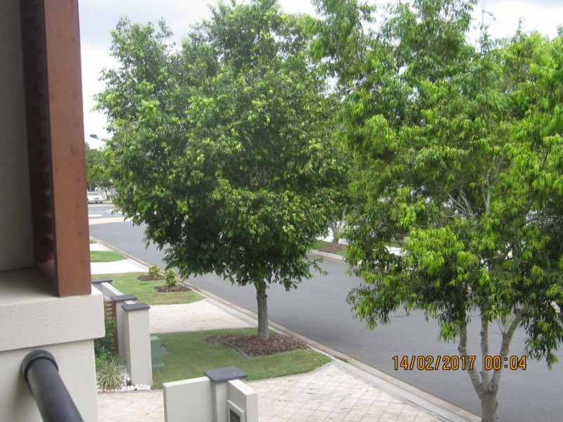 23 Greenway Cct, Mount Ommaney QLD 4074