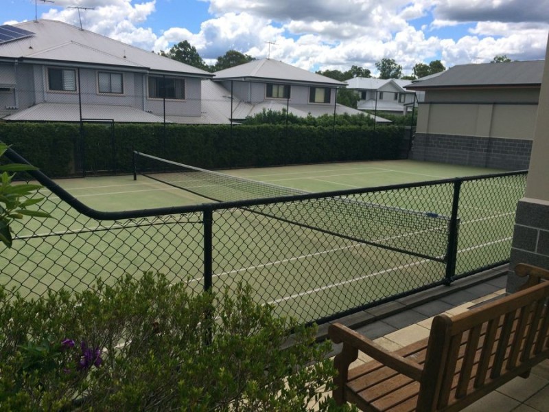 23 Greenway Cct, Mount Ommaney QLD 4074