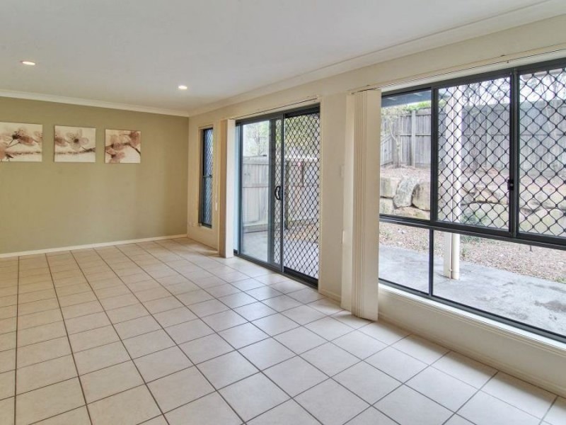 1 Daintree drive, Parkinson QLD 4115