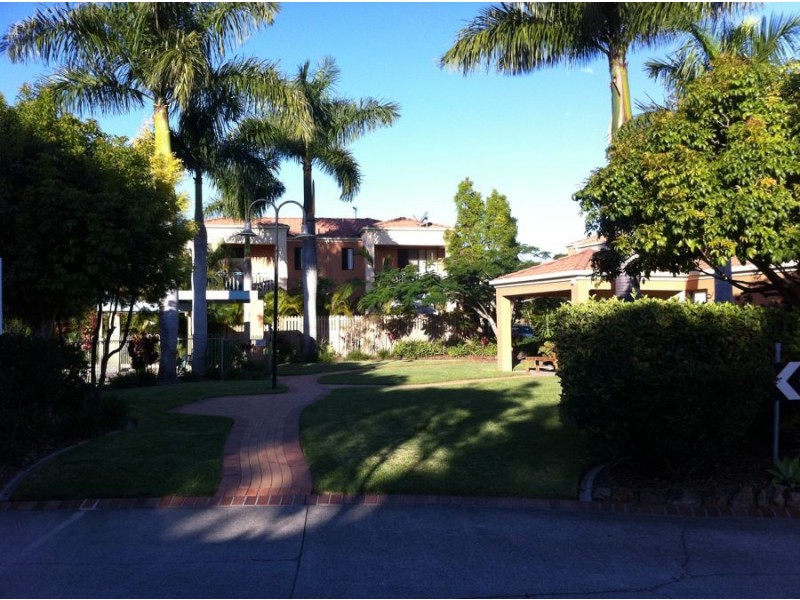 17, 1 Warbler Parade, Varsity Lakes QLD 4227