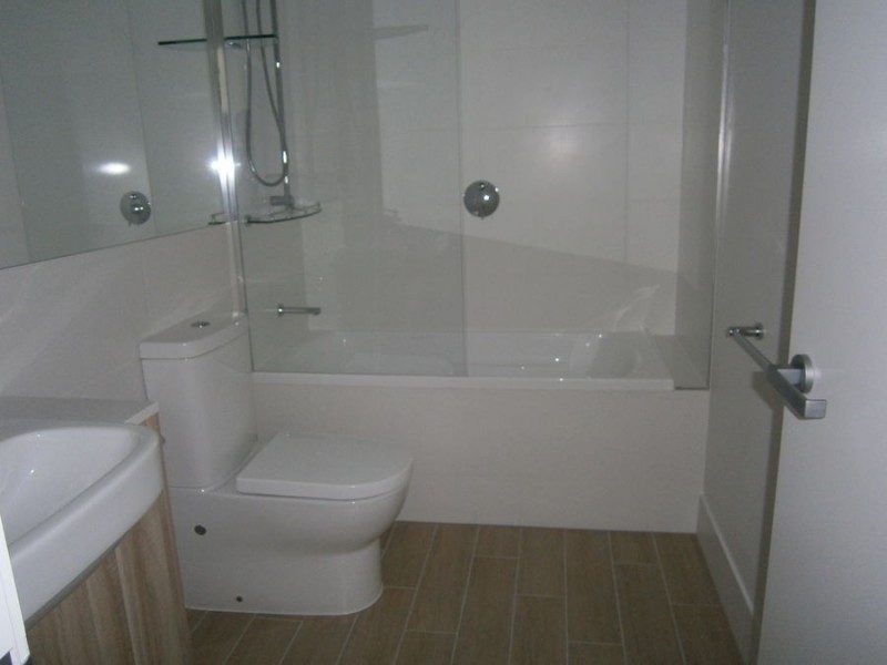 H-0011 Harbour Road, Hamilton QLD 4007