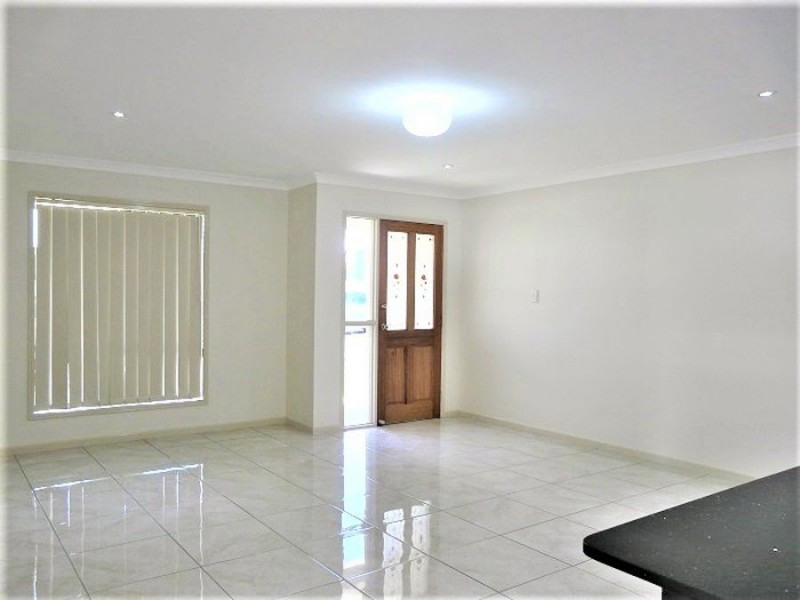 No 6 ENTERPRISE LANE, Booval QLD 4304