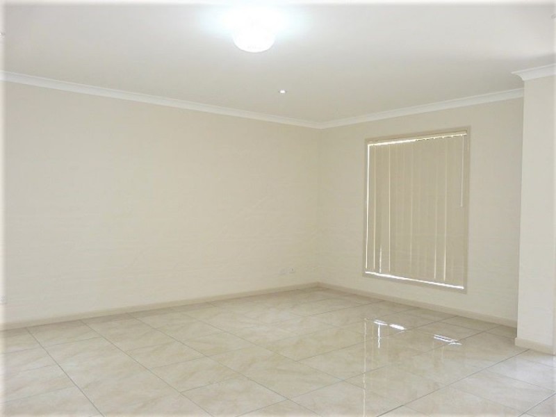 No 6 ENTERPRISE LANE, Booval QLD 4304