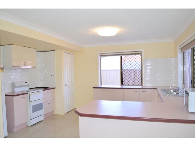 200 Emerald Street, Regents Park QLD 4118