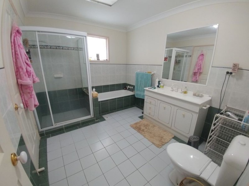 580 Seventeen Mile Rocks Road, Sinnamon Park QLD 4073