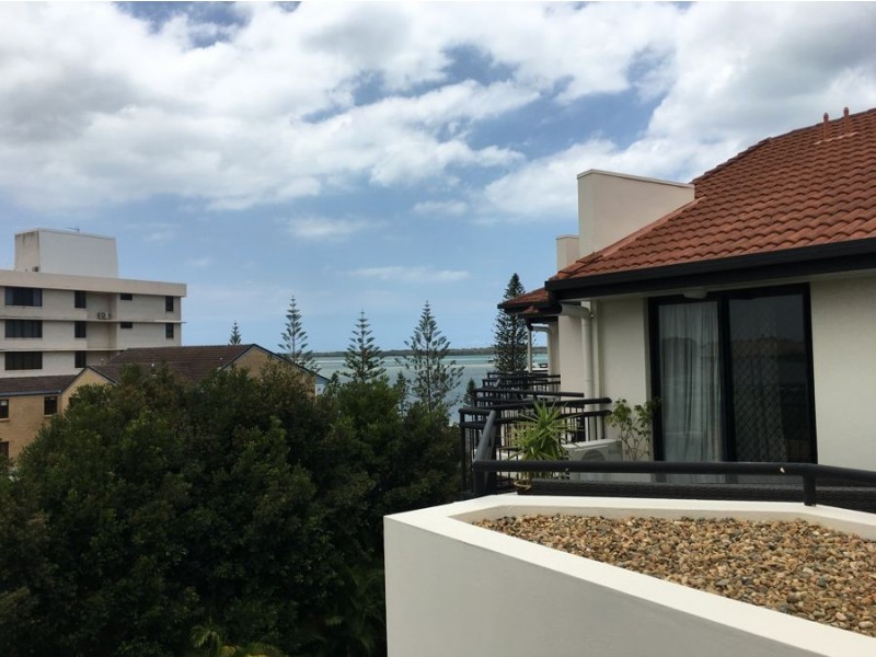 32/452 Marine Parade, Biggera Waters QLD 4216