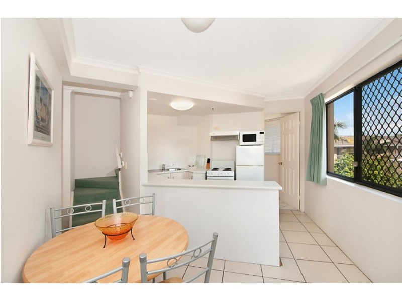 32/452 Marine Parade, Biggera Waters QLD 4216