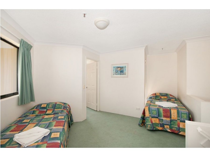 32/452 Marine Parade, Biggera Waters QLD 4216