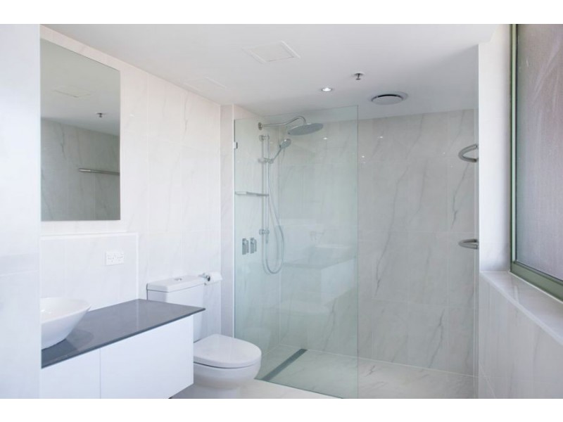 29-39 Woodroffe Ave, Main Beach QLD 4217