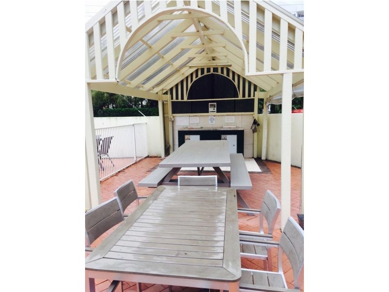 32-42 Beach Pde, Surfers Paradise QLD 4217