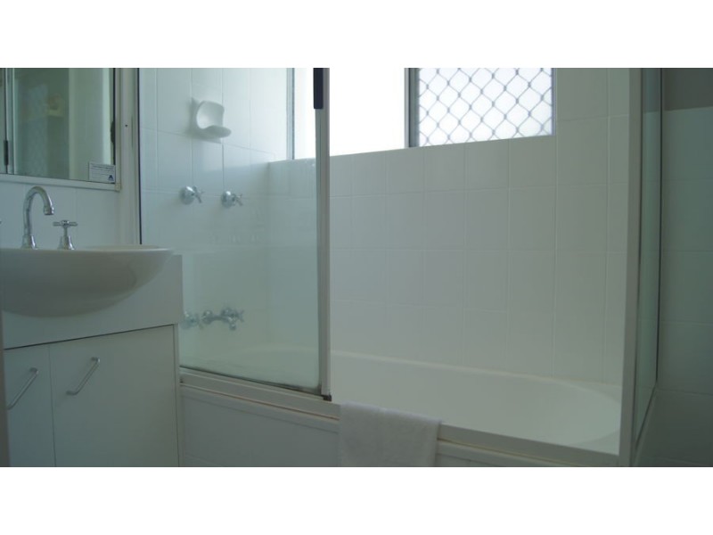 32-42 Beach Pde, Surfers Paradise QLD 4217