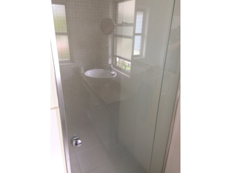 2/106 Carmody Rd, St Lucia QLD 4067